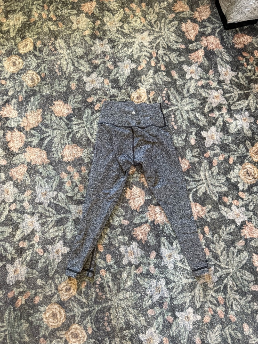 lululemon cropped leggings